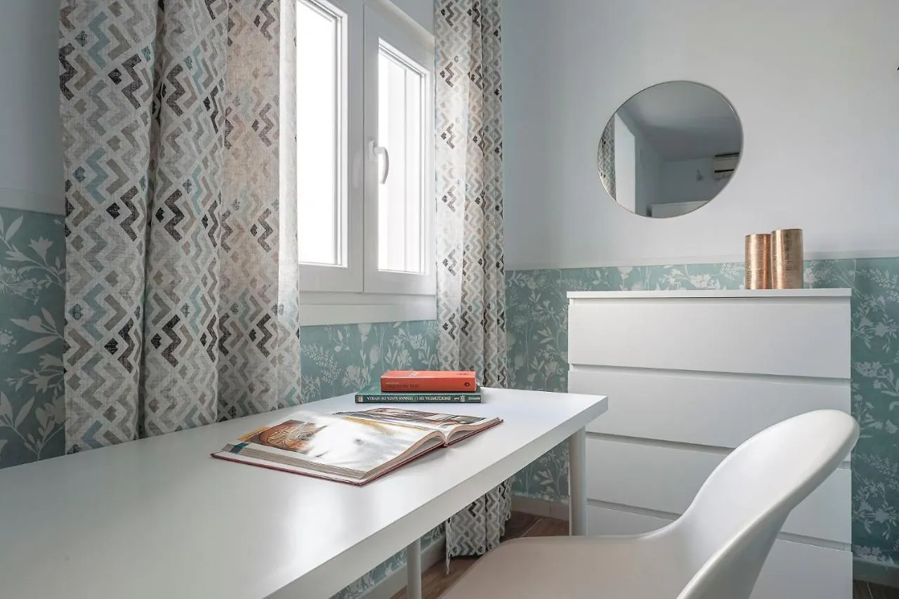 Сasa de vacaciones Camas casa a 5 min de Sevilla com piscina España
